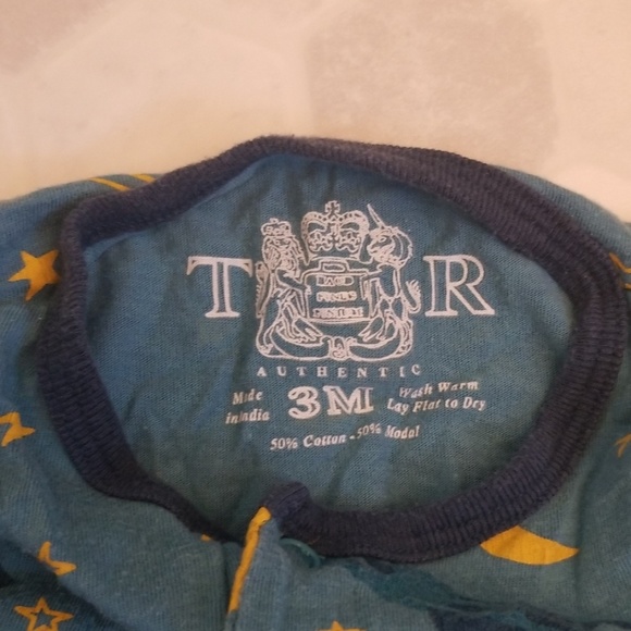 LITTLE TRAVELER rocket onesie - Picture 4 of 4